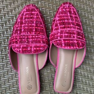 NWOT Pink Tweed Shoes | 10